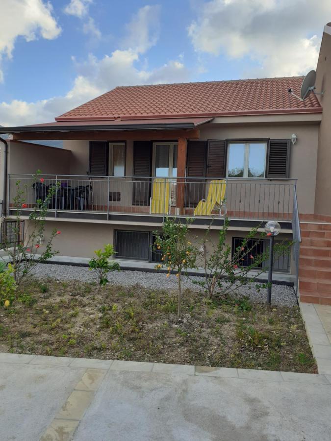 トラビーア Ferienhaus Puvogelヴィラ エクステリア 写真